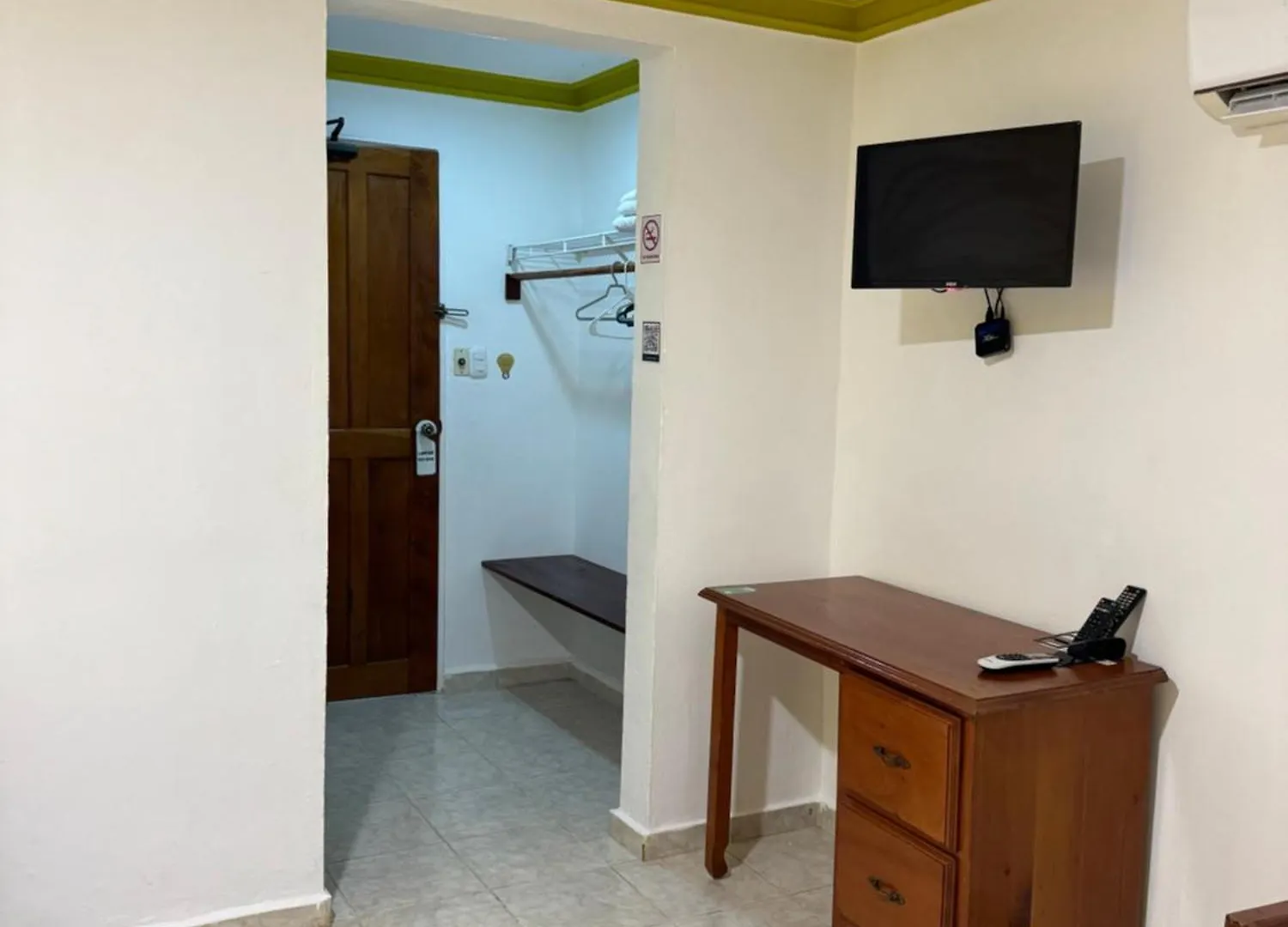 Lutix Hotels El Limon